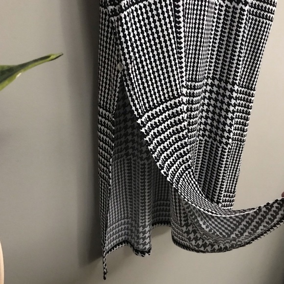 Calvin Klein | Houndstooth Plaid Tunic Top - Picture 5 of 13